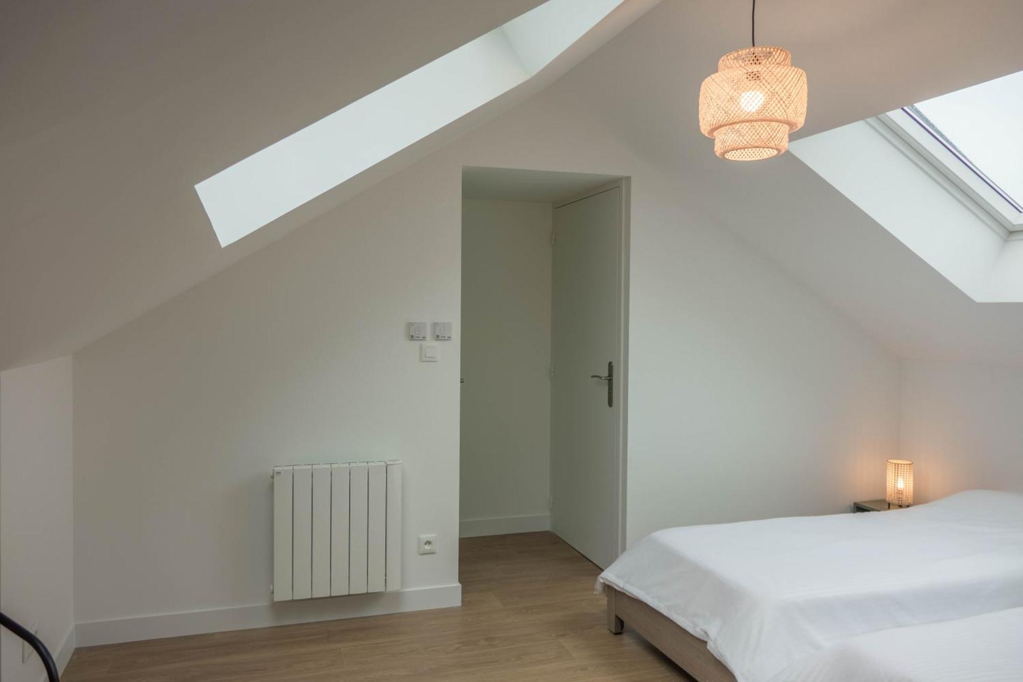 Beau Quartier Et Central, Maison Spacieuse Avec Cour, 3 Chambres, 3 Salles De Bains A 10 Min A Pied De La Gare Орлеан Экстерьер фото